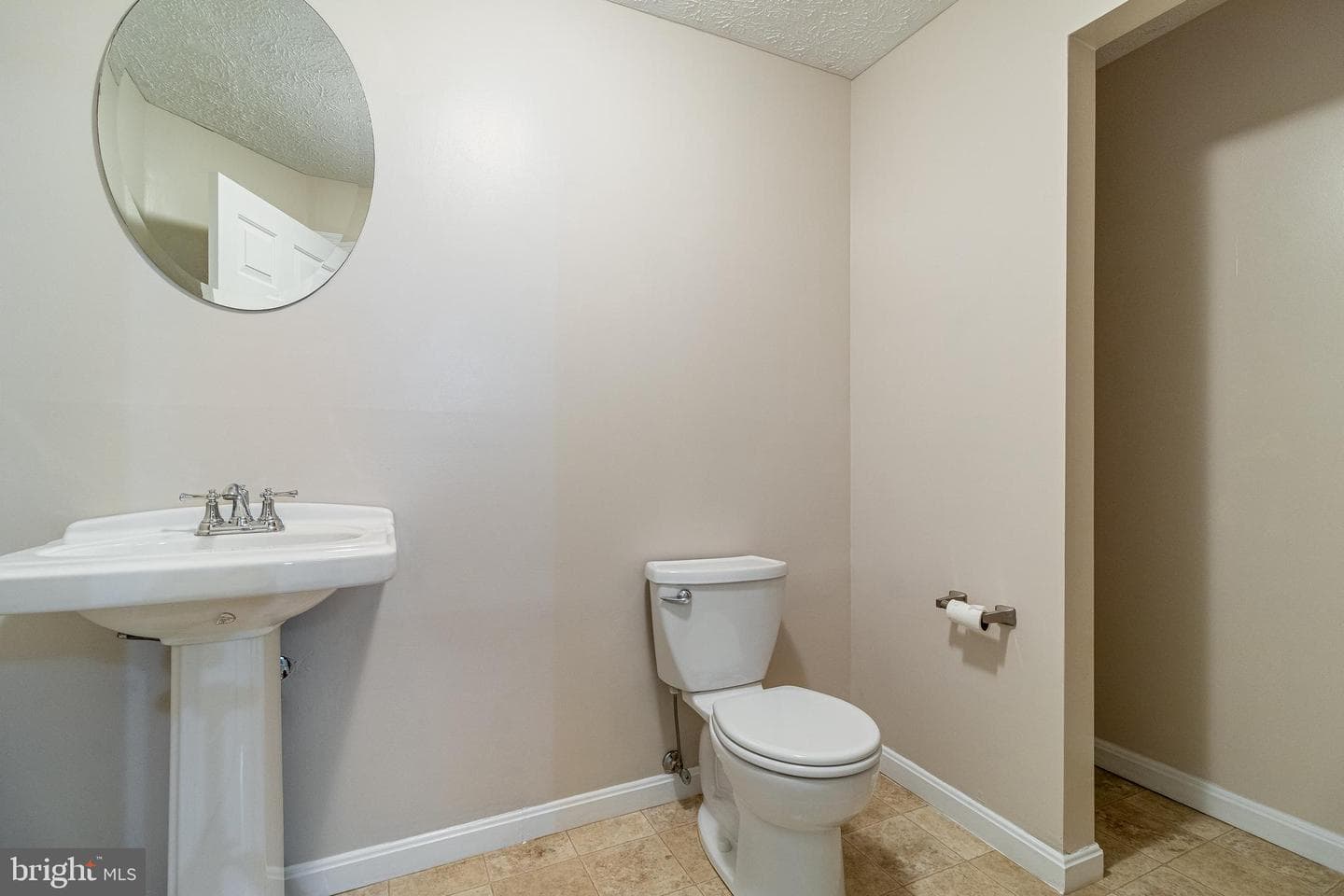 2295 Sansbury Drive photo 37