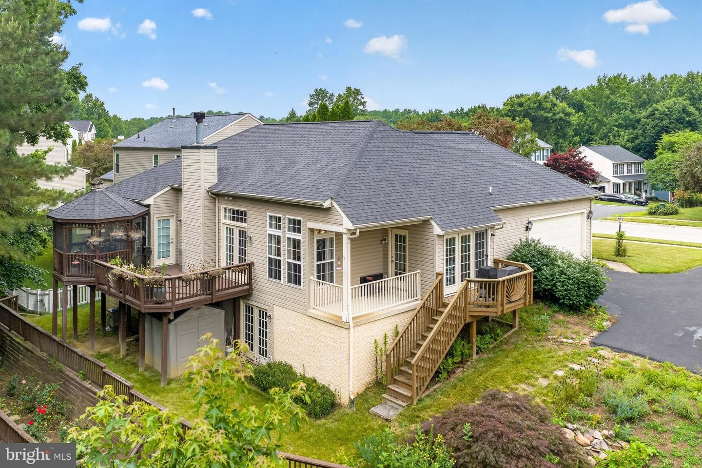 7935 Eagle View Drive photo 5