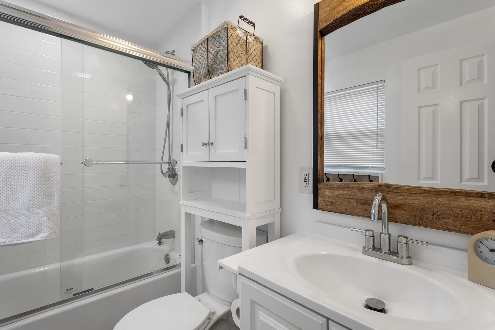 8256 D Street photo 20