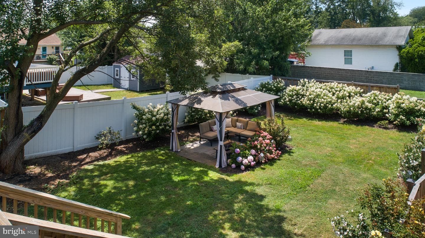 8256 D Street photo 34