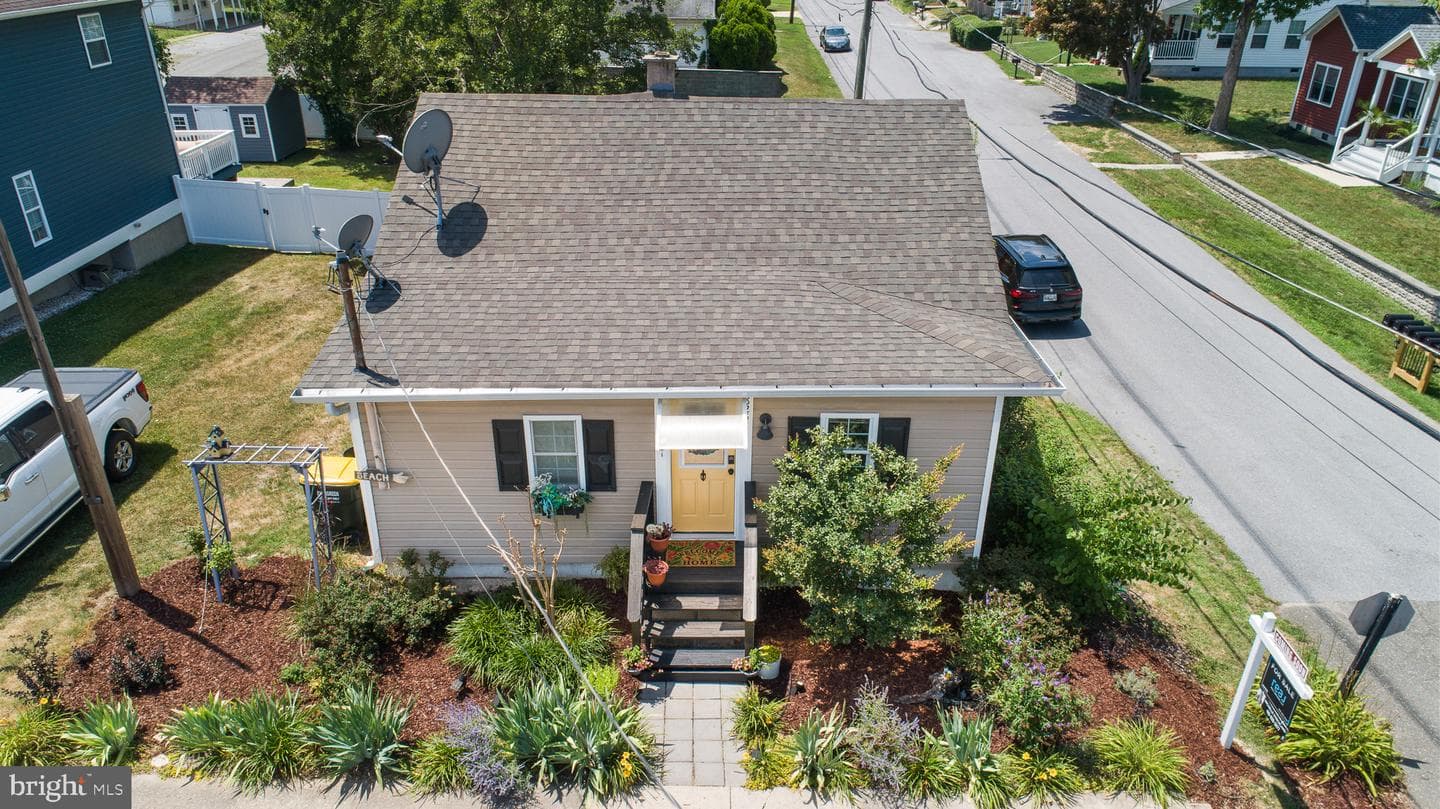 8256 D Street photo 38