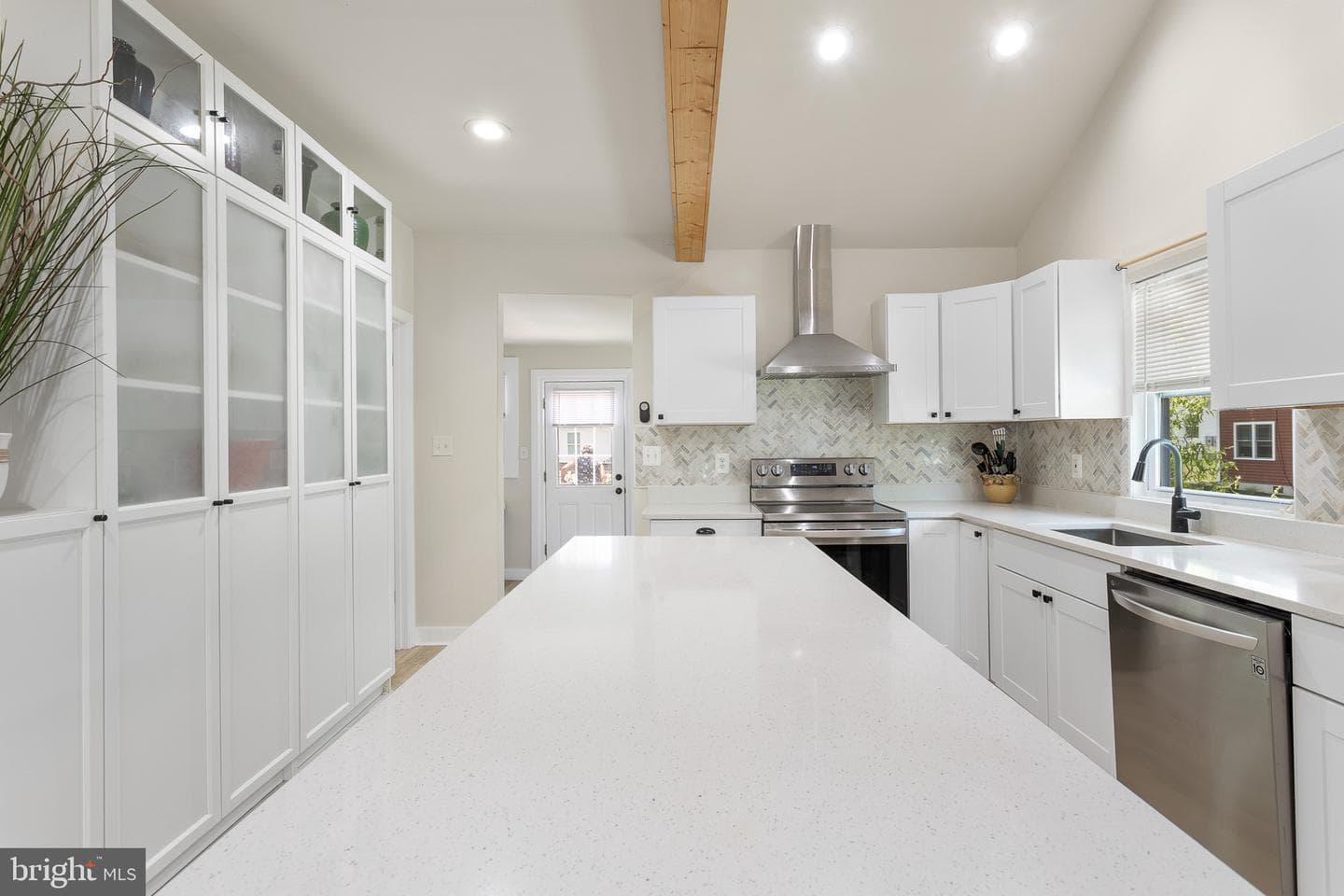 8256 D Street photo 9