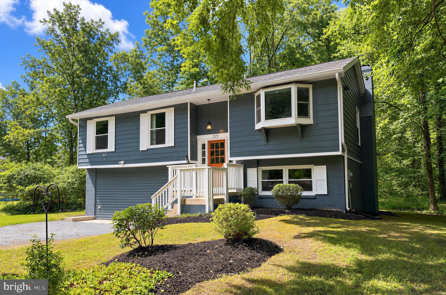 329 Chestnut Drive photo 3