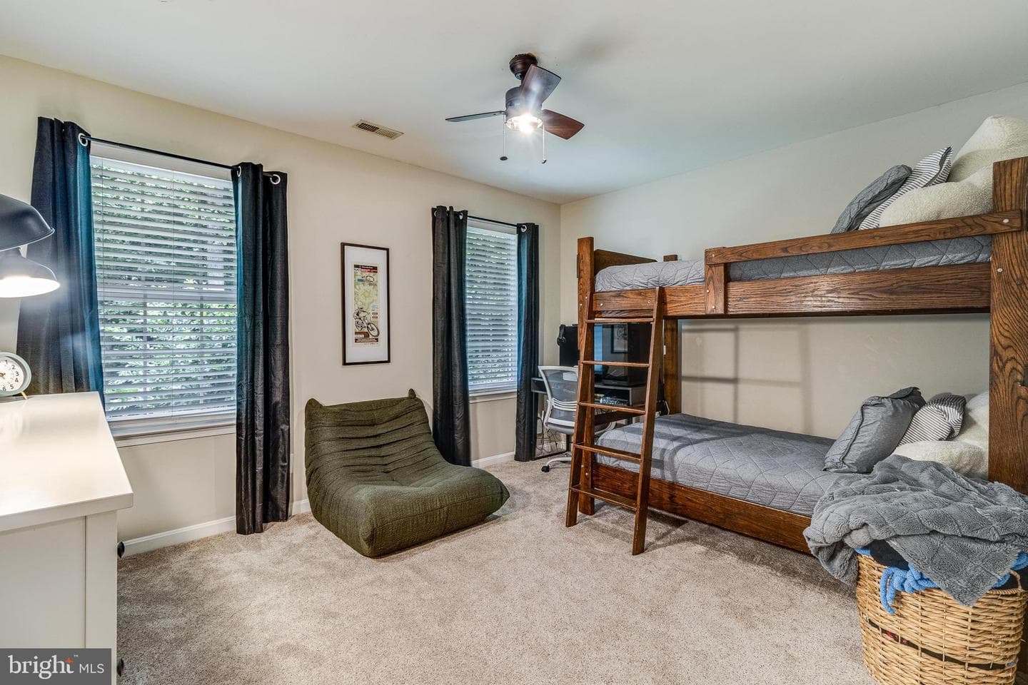 2810 Lady Annes Way photo 25