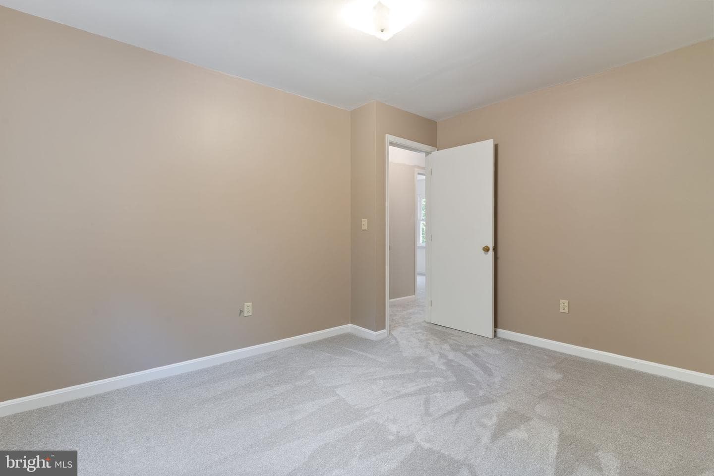 3555 Christiana Court photo 34