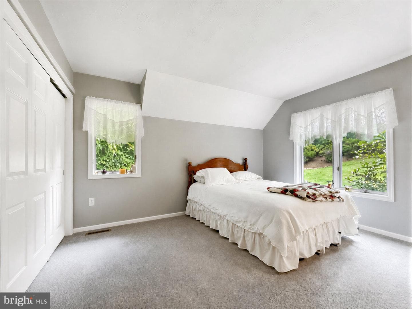 470 Chippingwood Drive photo 32