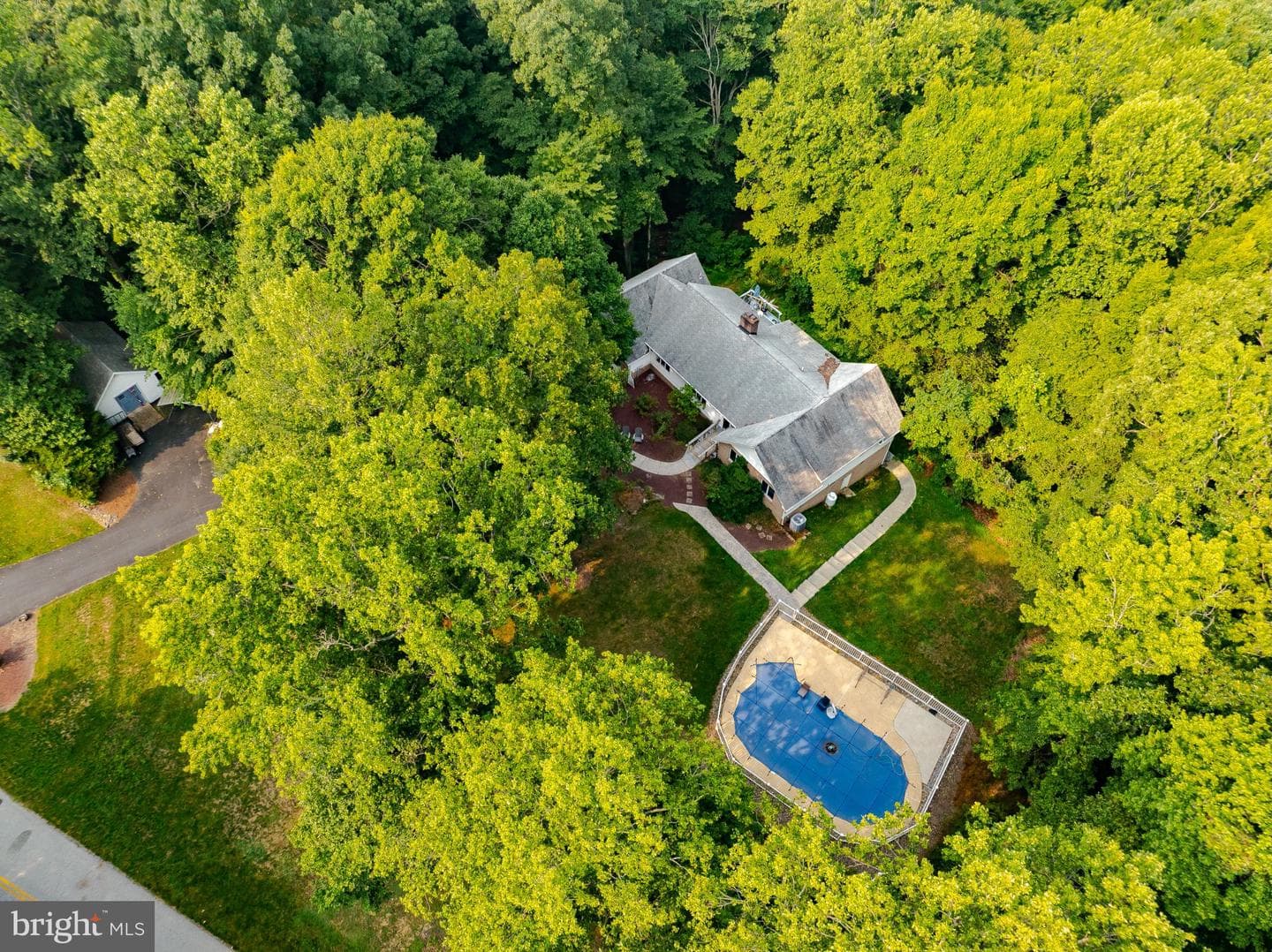 470 Chippingwood Drive photo 69