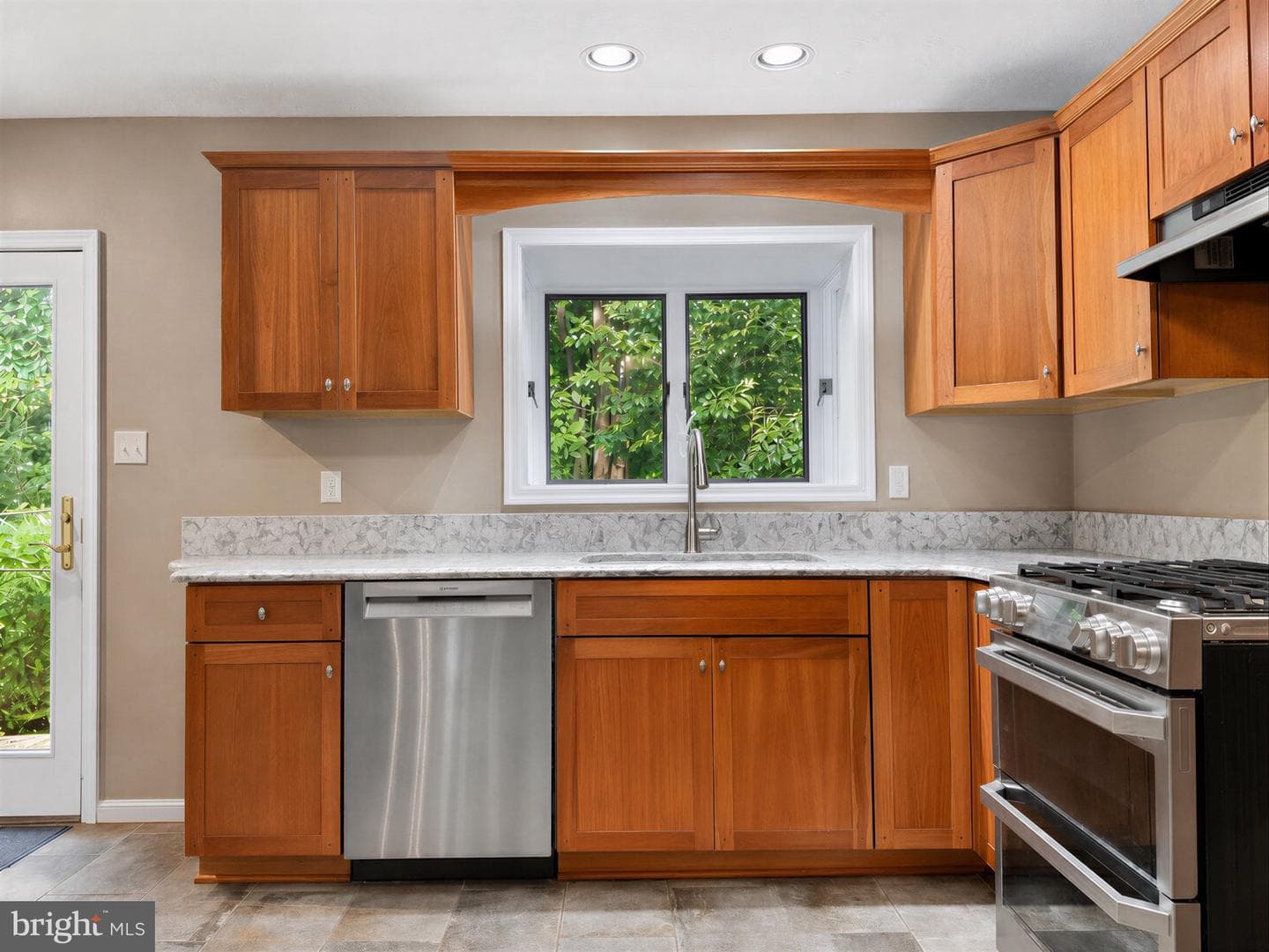 470 Chippingwood Drive photo 8