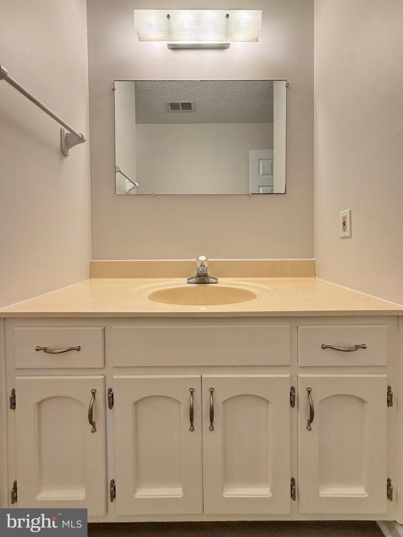 12444 Hisperia Road photo 34