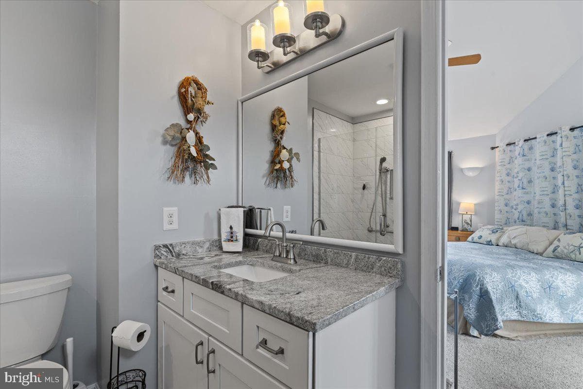 8337 Bay Crest Court photo 35