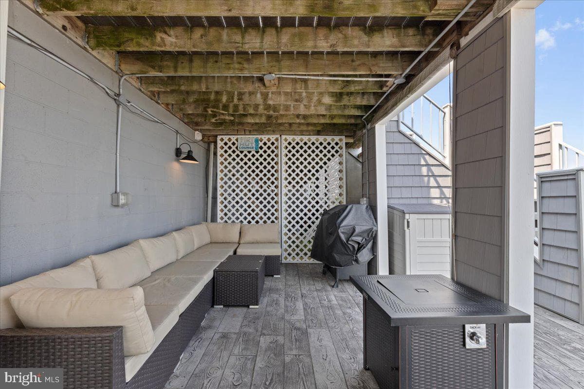 8337 Bay Crest Court photo 49