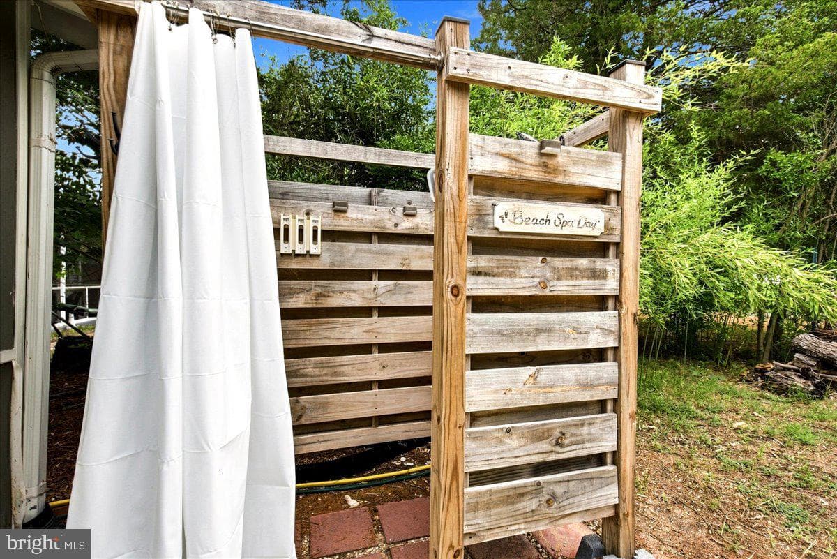 3015 Lighthouse Boulevard photo 15