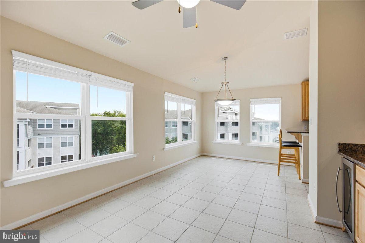 534 Oyster Bay Place #401 photo 10