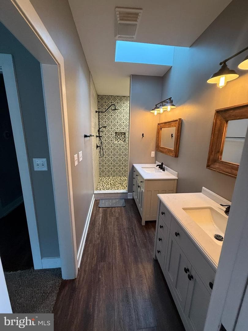 211 Sailboat Court photo 9