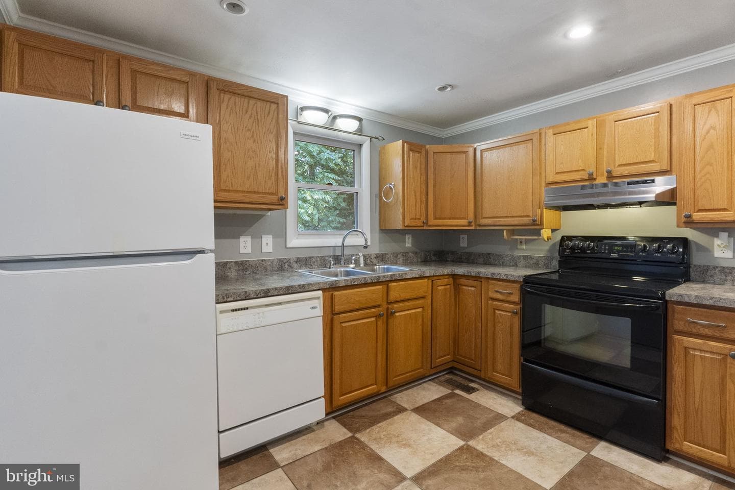 11531 Lariat Lane photo 3