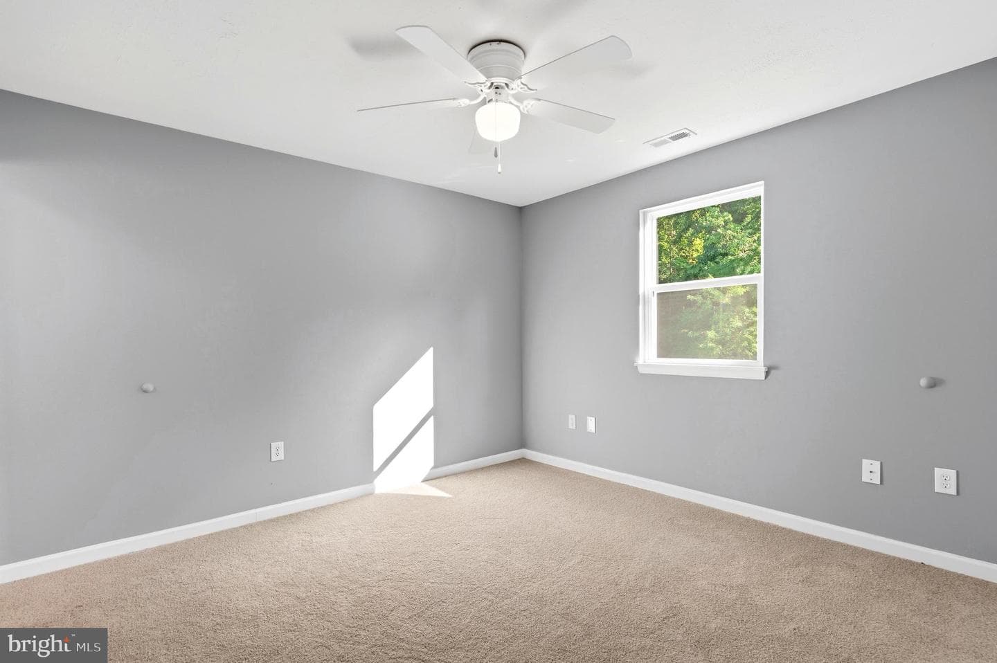650 Field Road photo 14