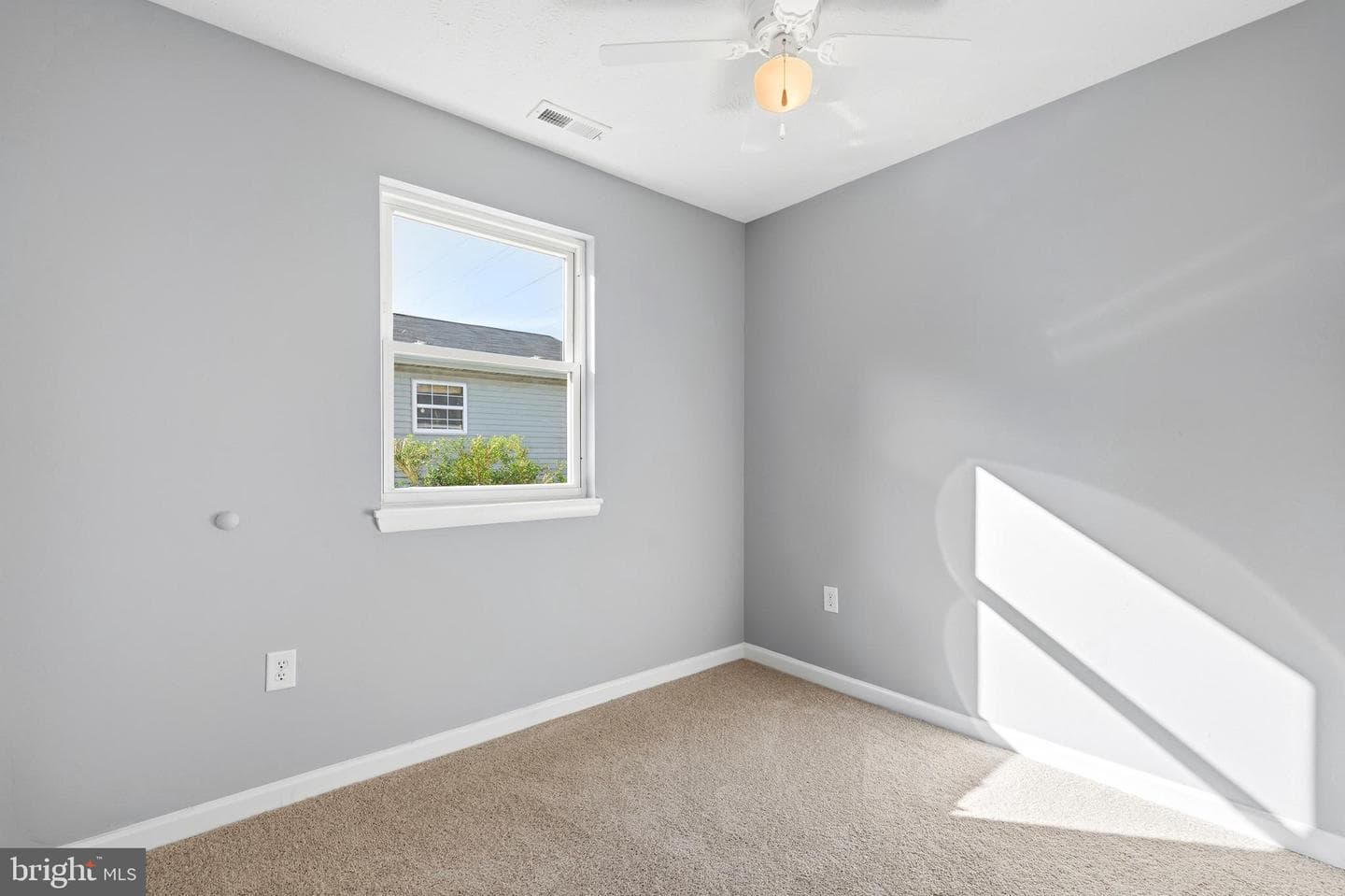 650 Field Road photo 17