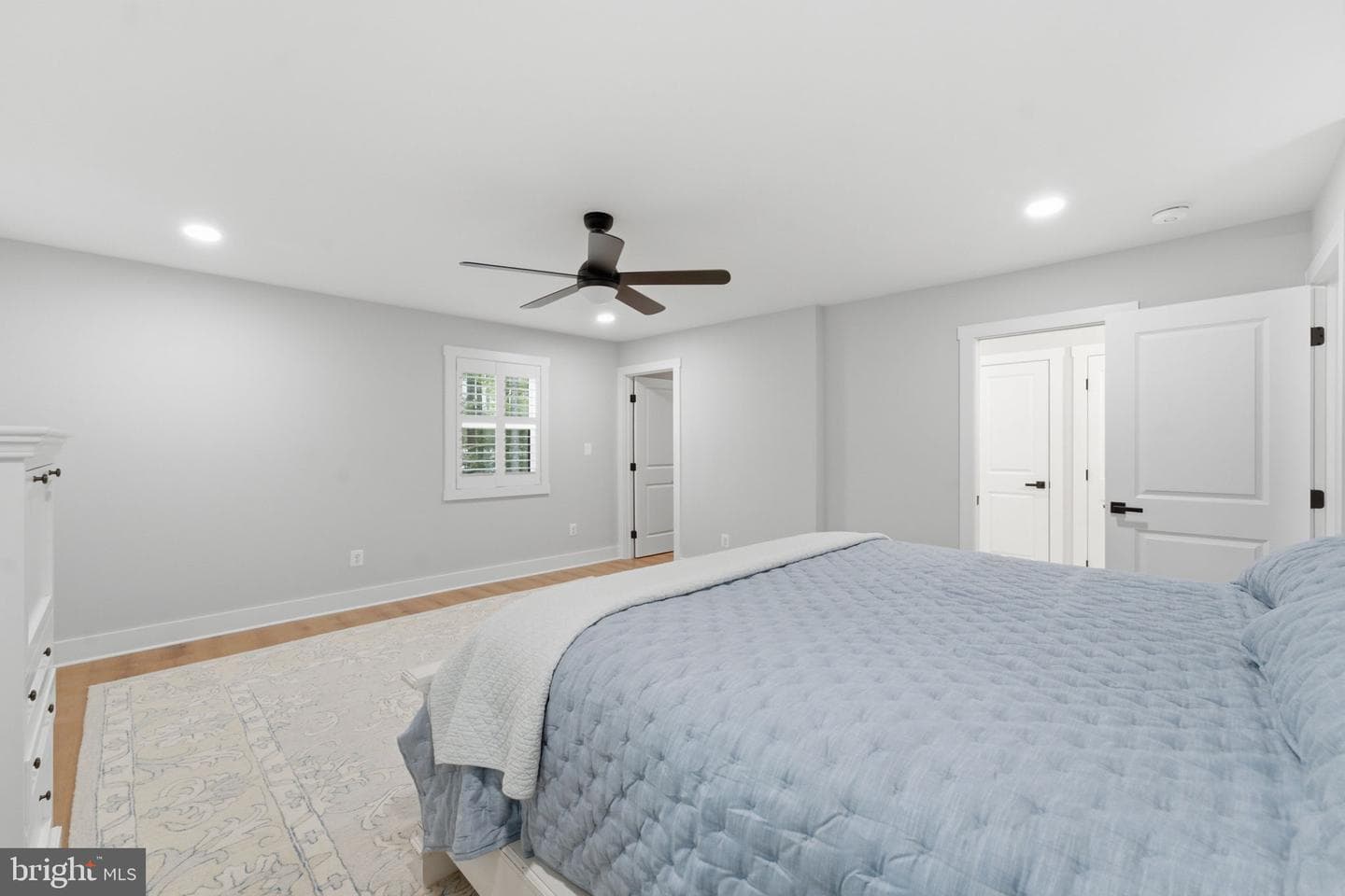 2450 Symphony Lane photo 34