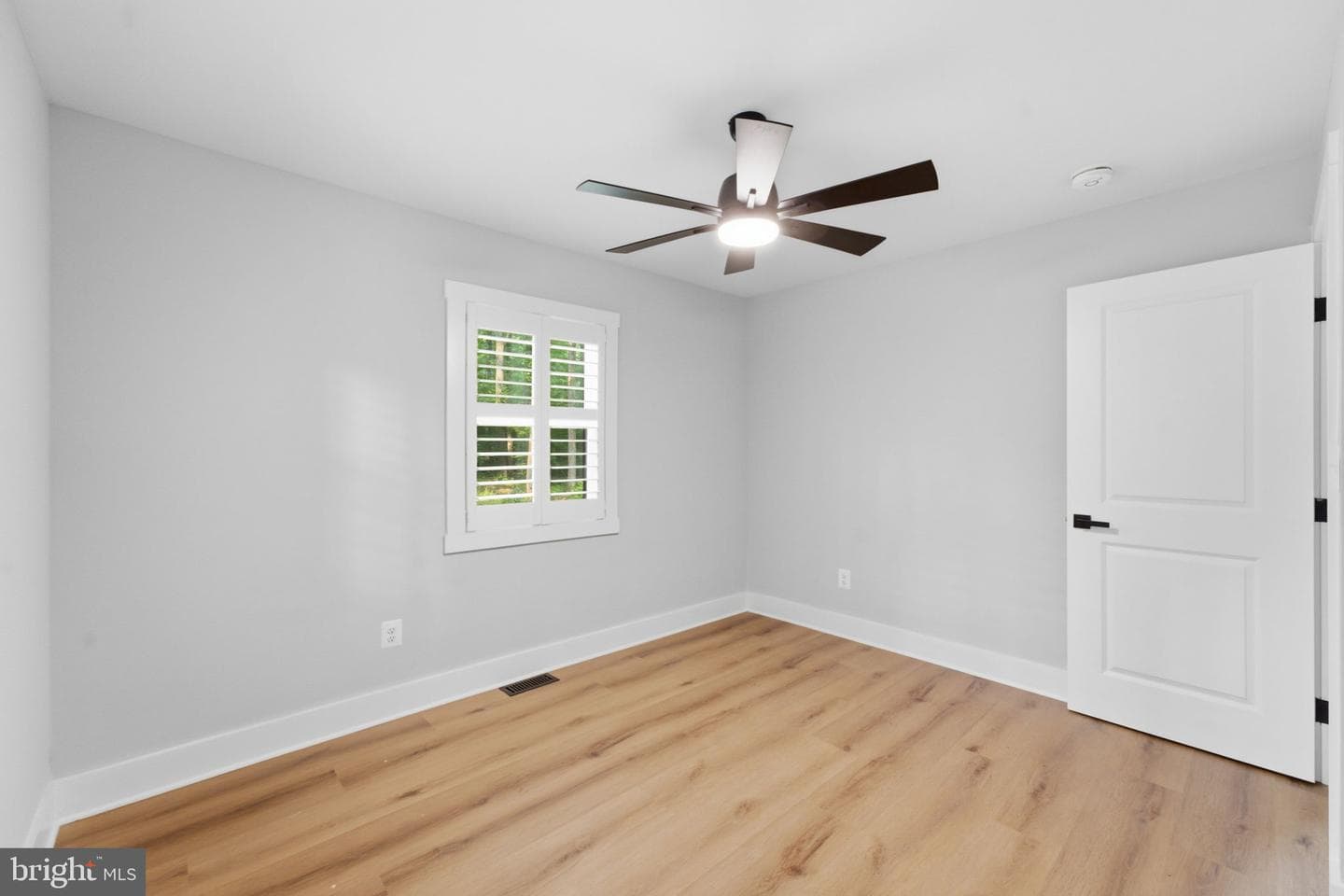 2450 Symphony Lane photo 45