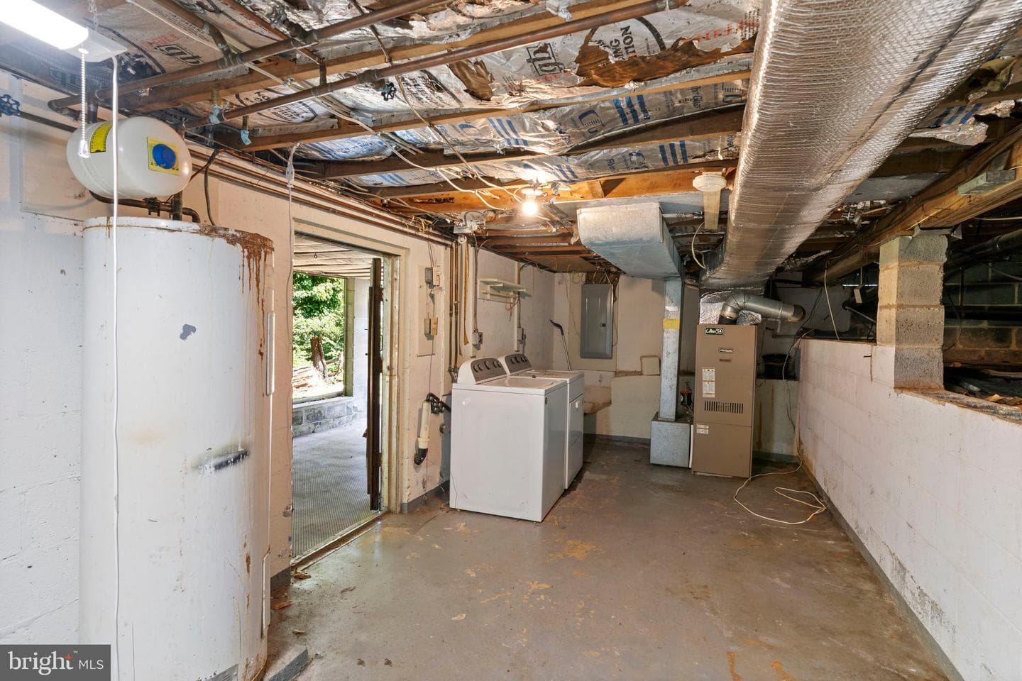 1026 Golden West Way photo 13