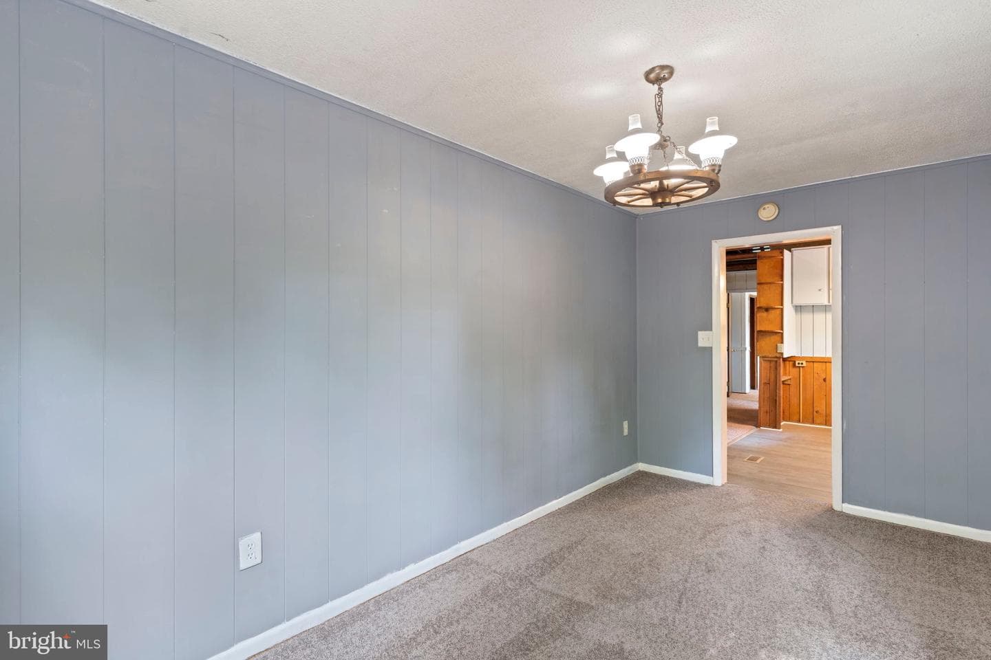 1026 Golden West Way photo 6