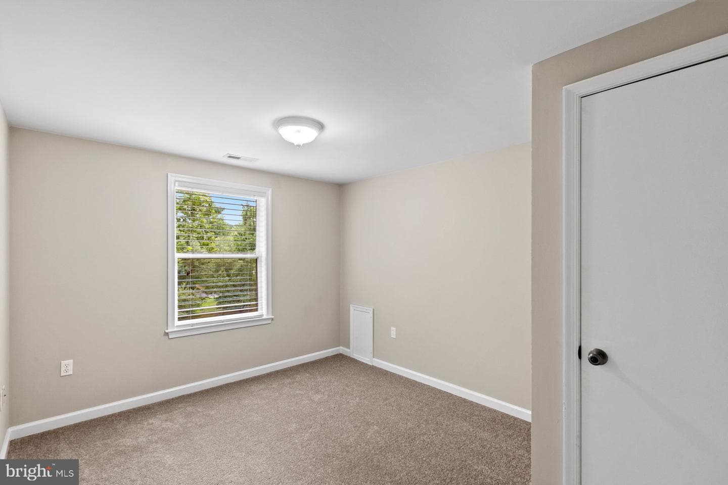 8475 Saint Andrews Drive photo 28