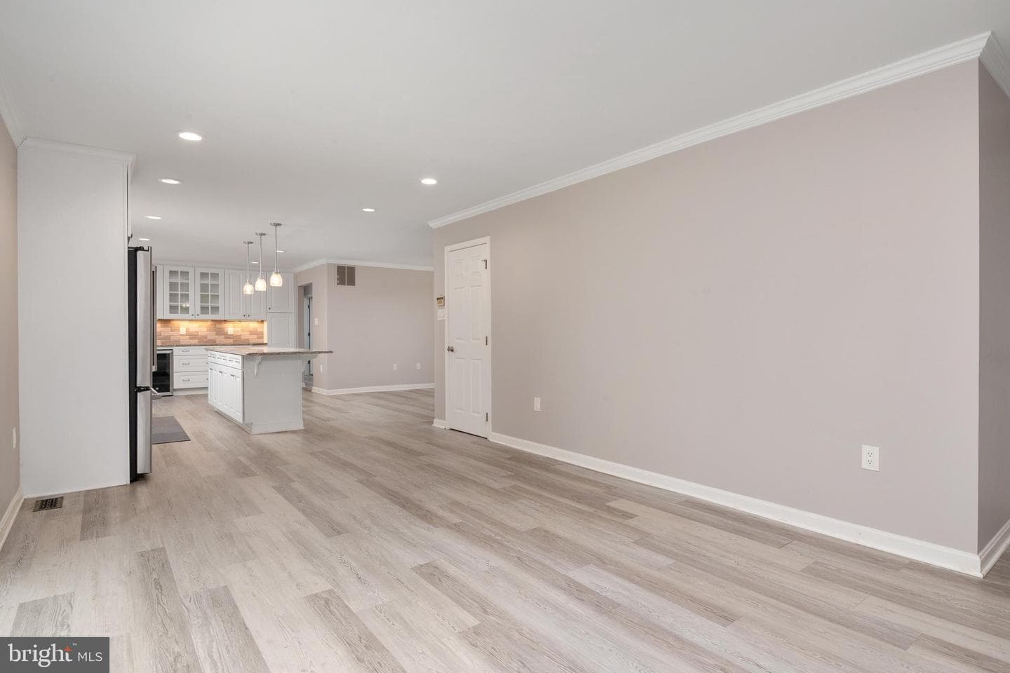 2110 Clearview Drive photo 18
