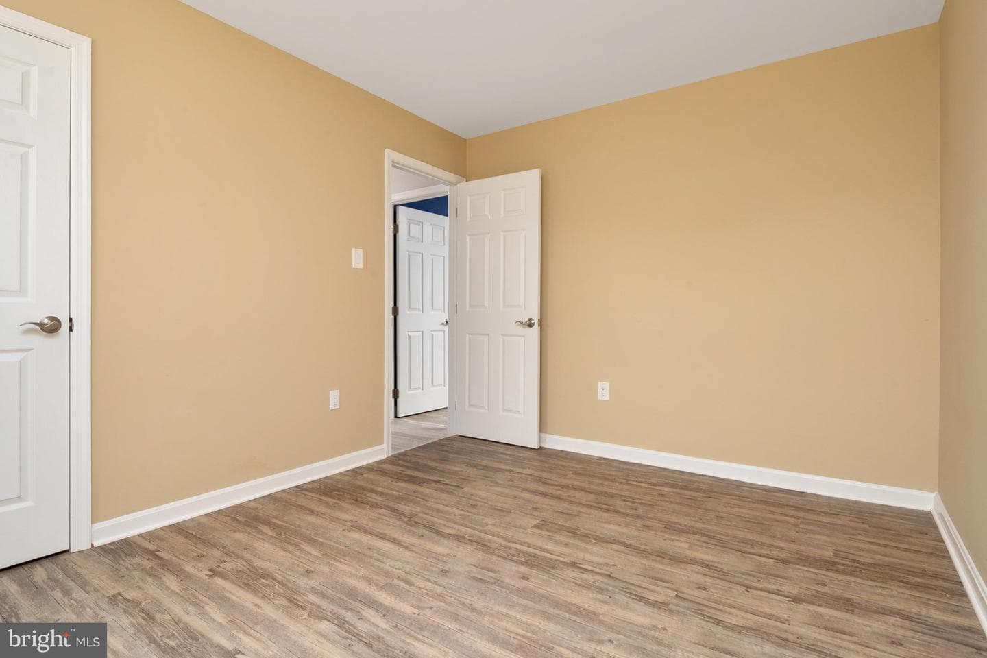 2110 Clearview Drive photo 26