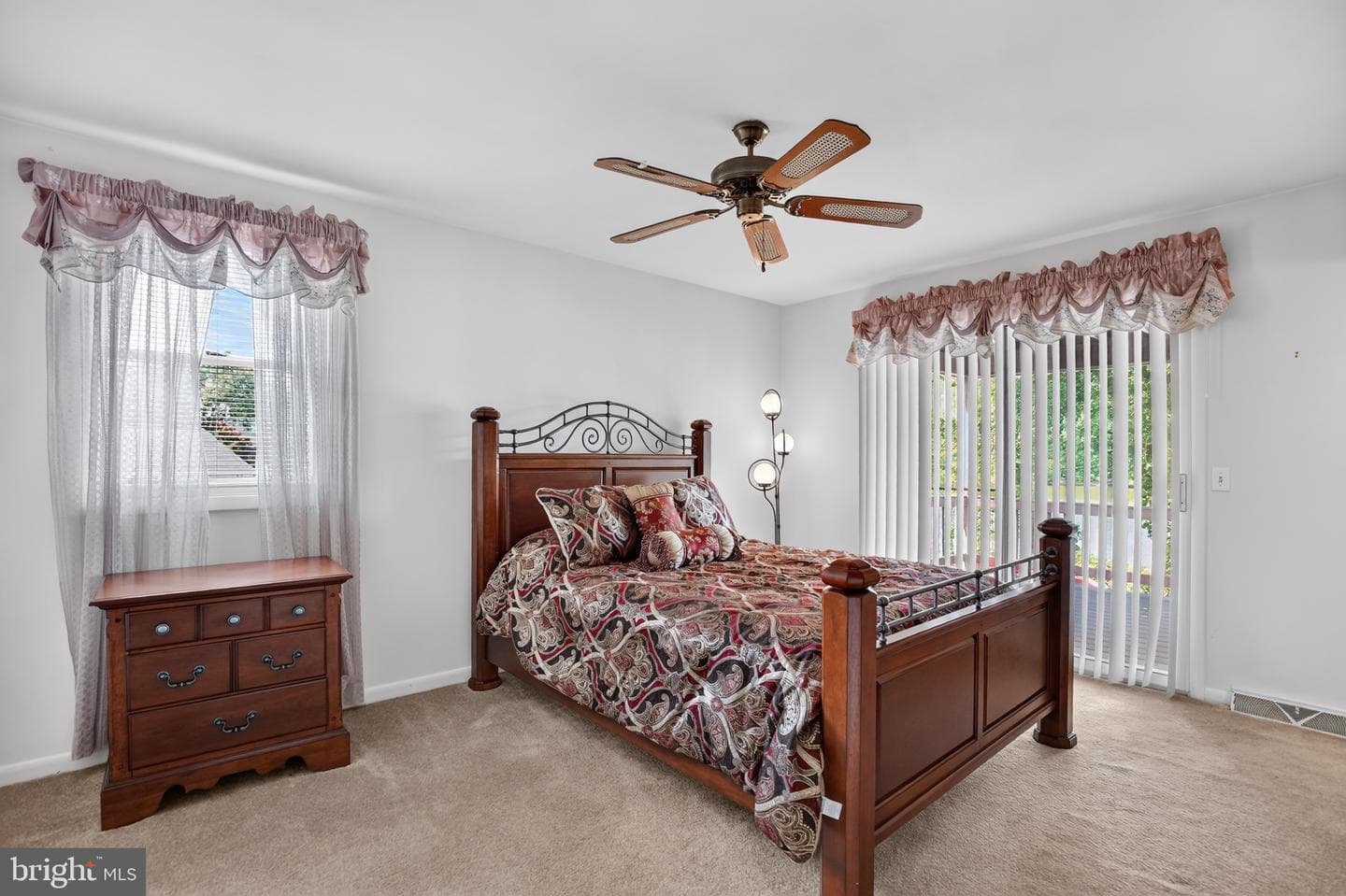 3925 Shamrock Court photo 34