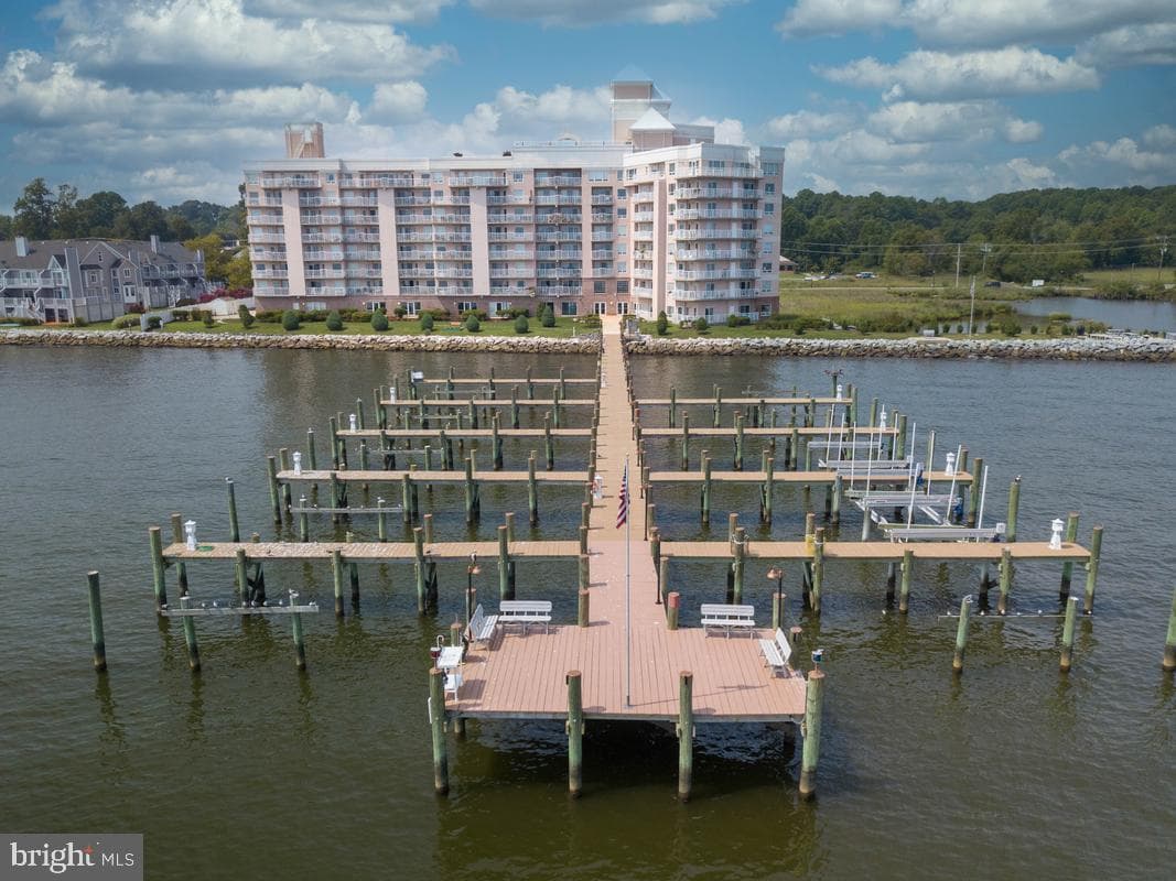 8501 Bayside Road #606 photo 1