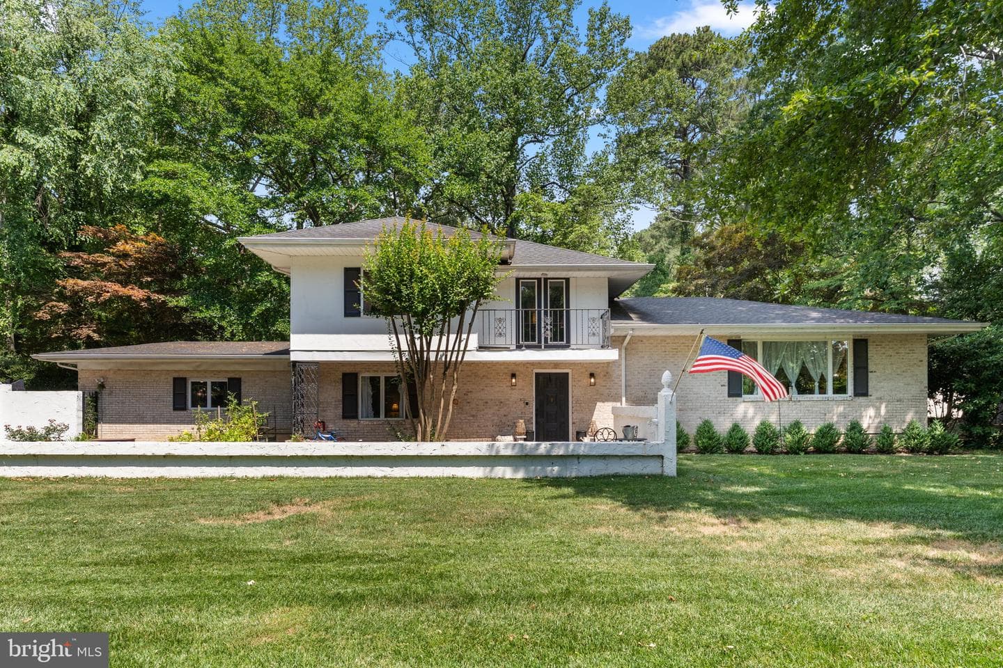 547 Beech Drive photo 1