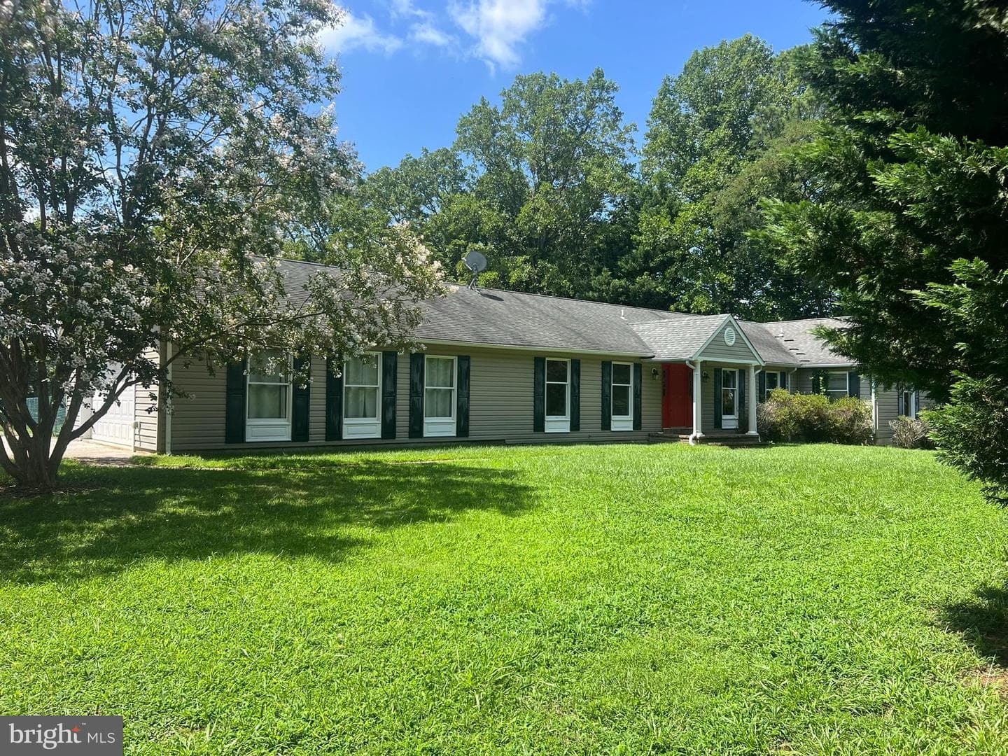 811 Cove Point Road photo 1