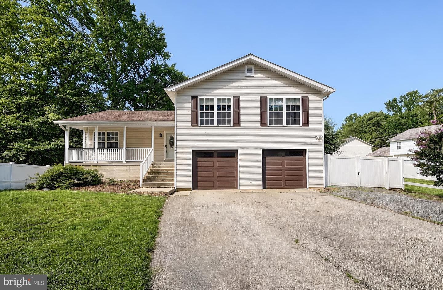 705 Gunsmoke Trail, Lusby