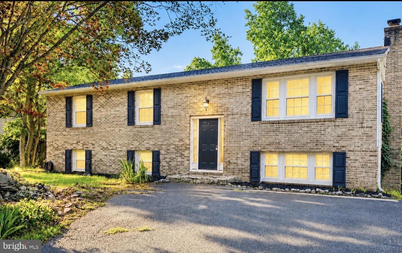 4005 Cassell Boulevard photo 1