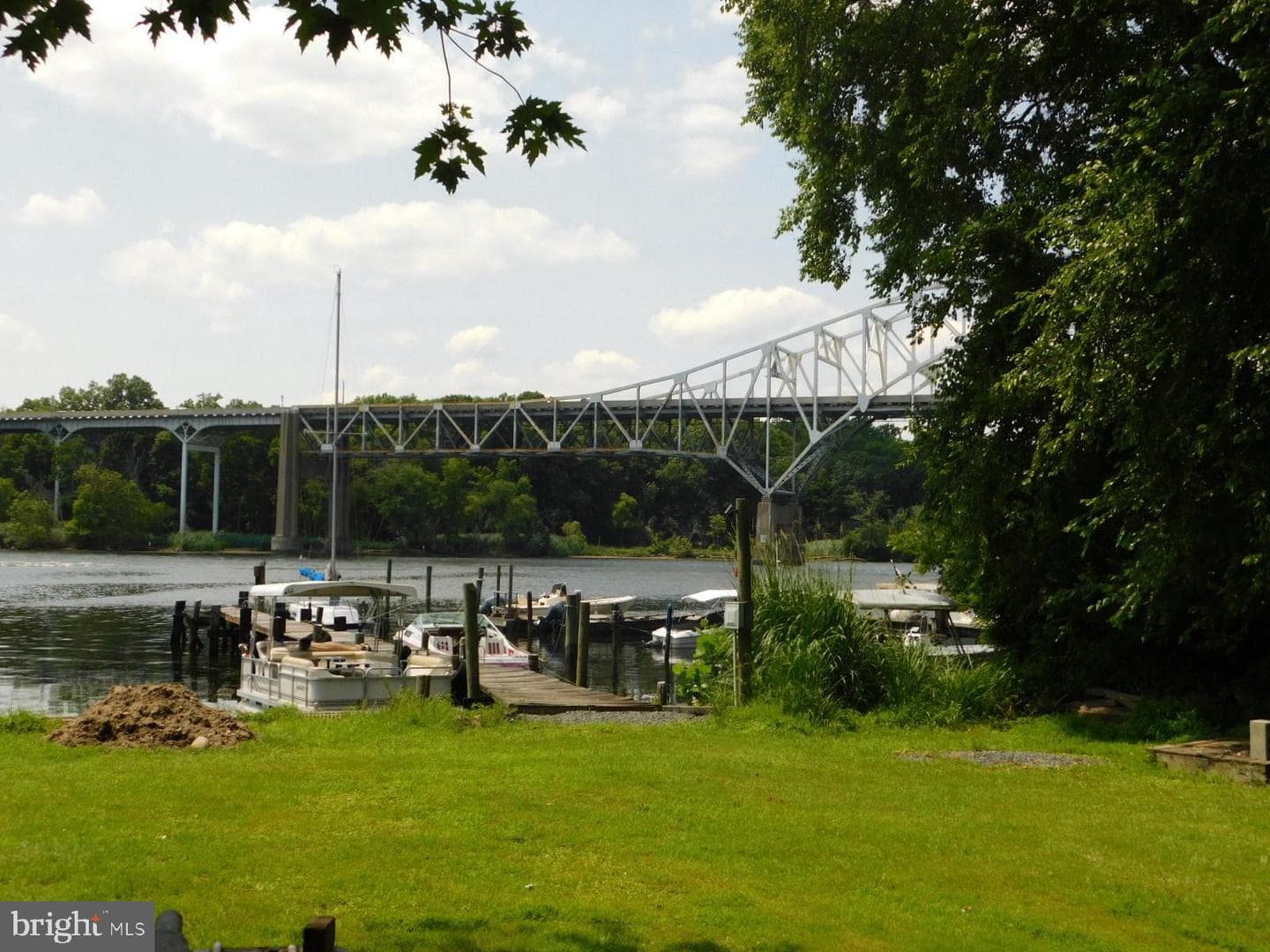 41 River Road photo 23