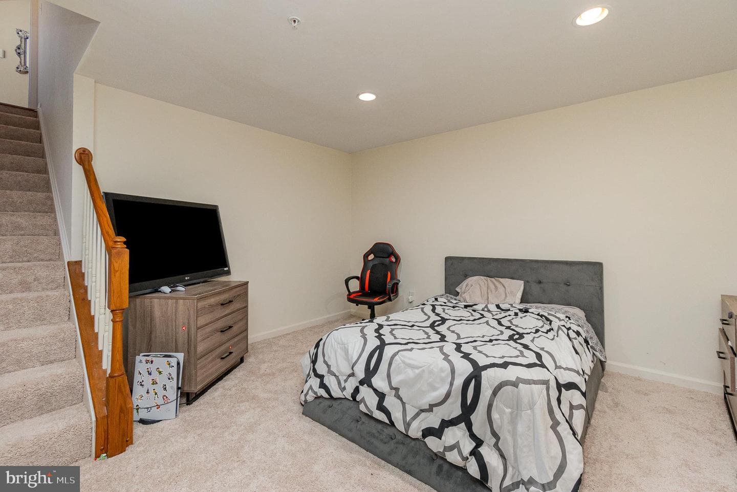 204 Magnolia Drive photo 32