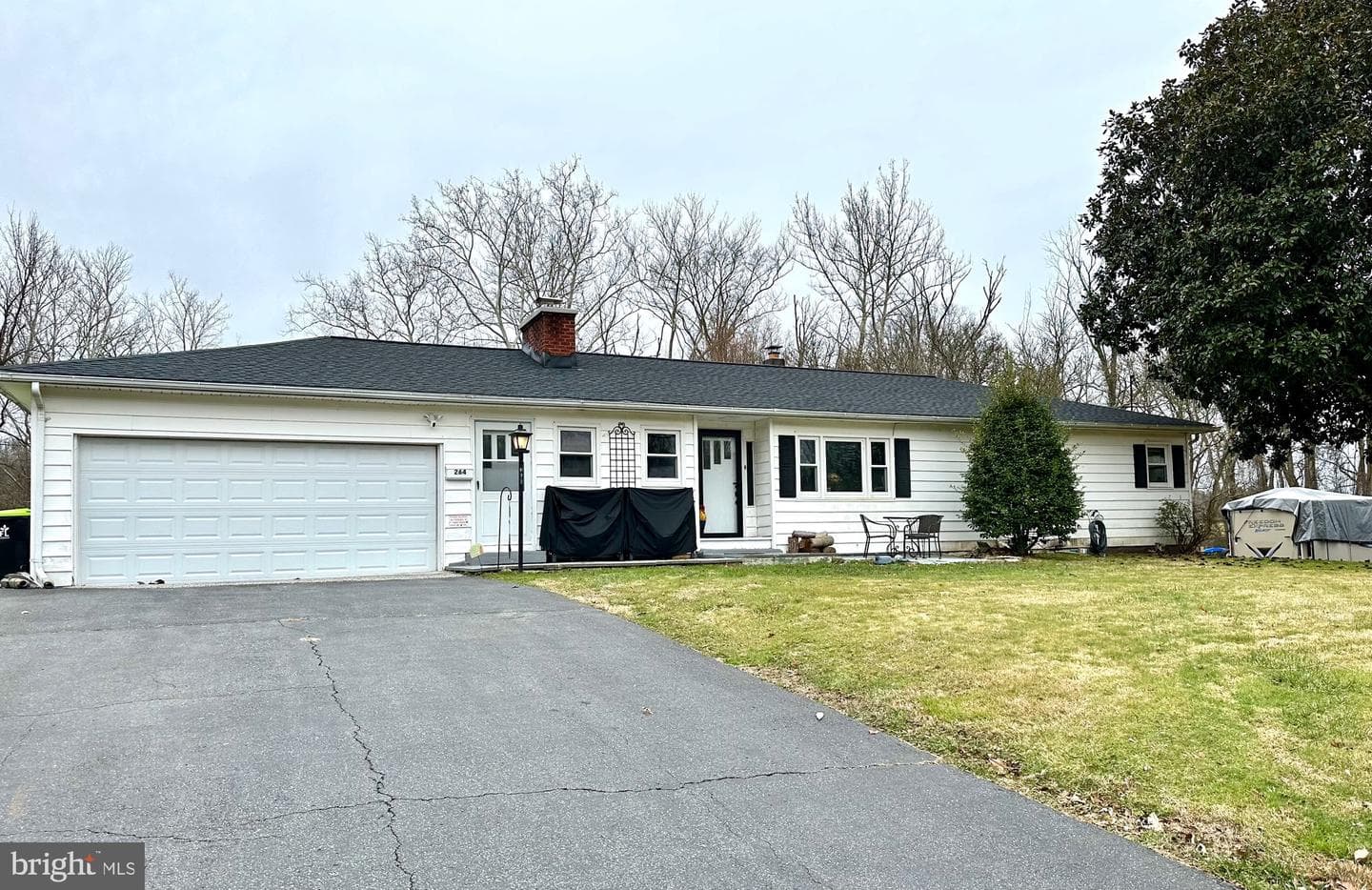 264 Appleton Road photo 1