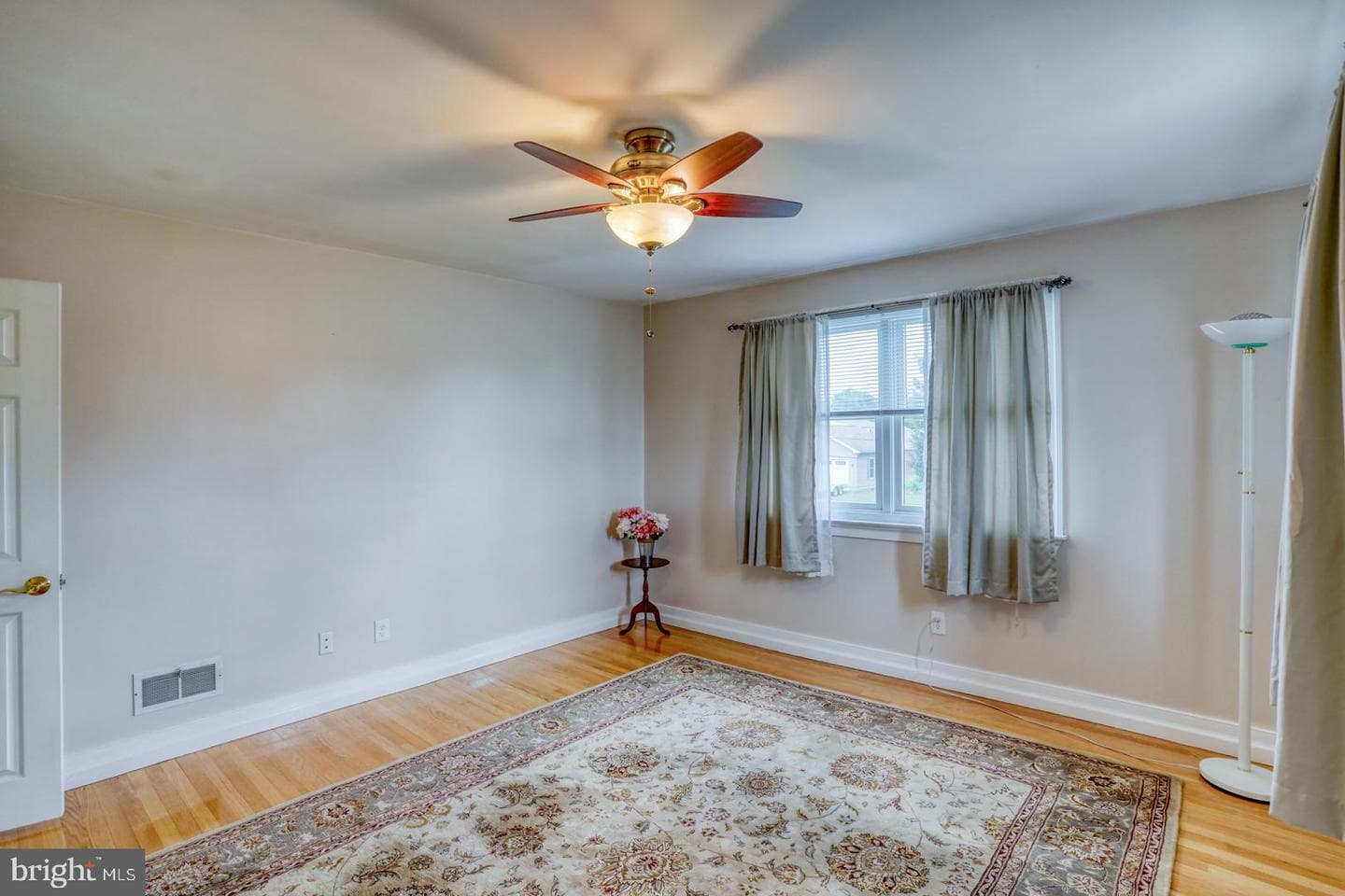 103 James Street photo 33