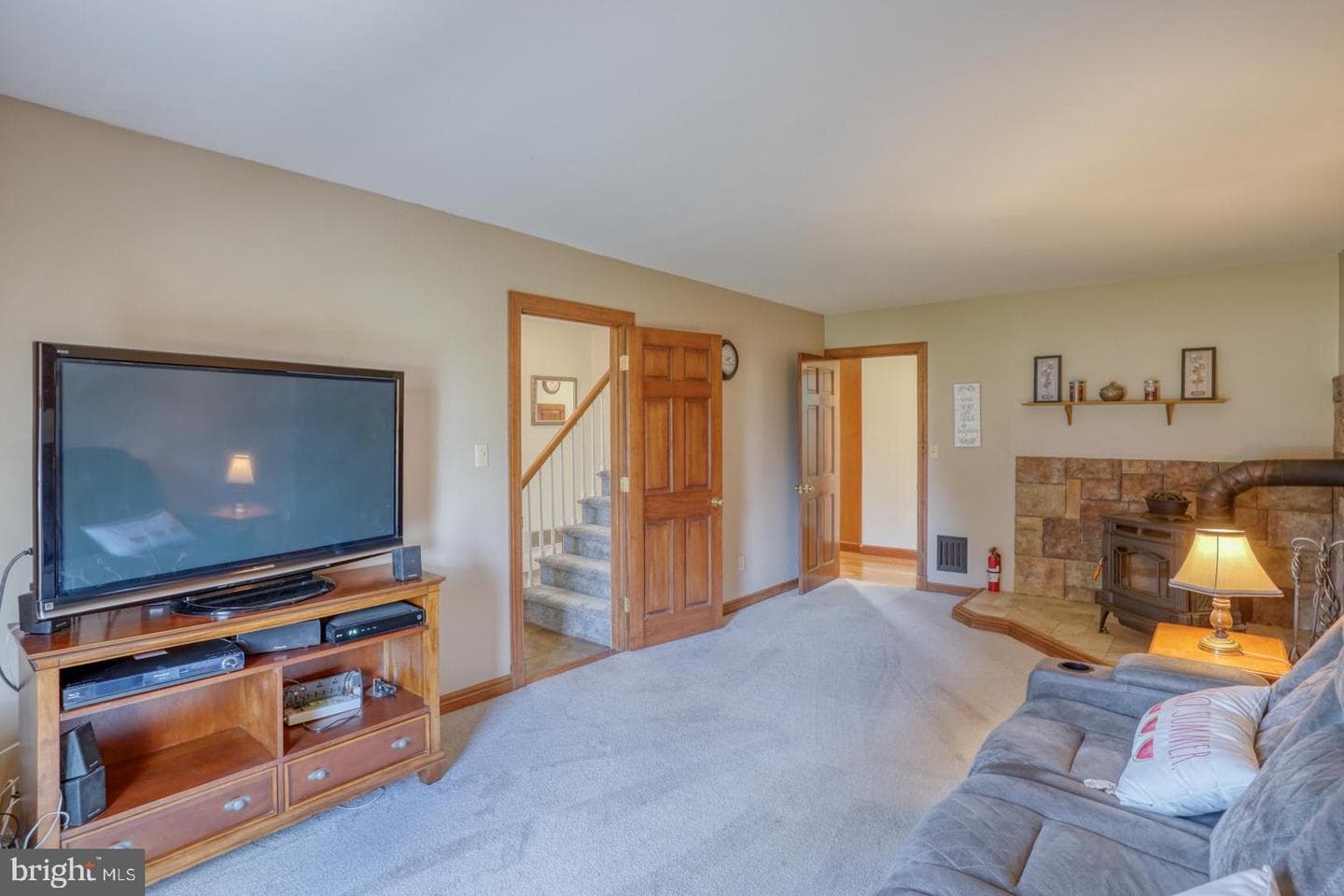 103 James Street photo 8