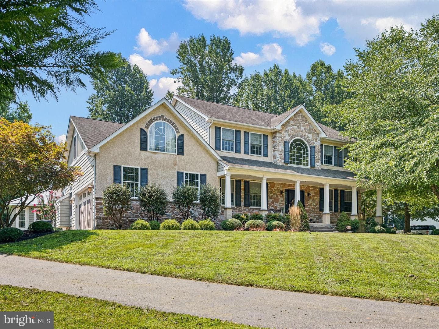 60 Barnett Drive photo 4