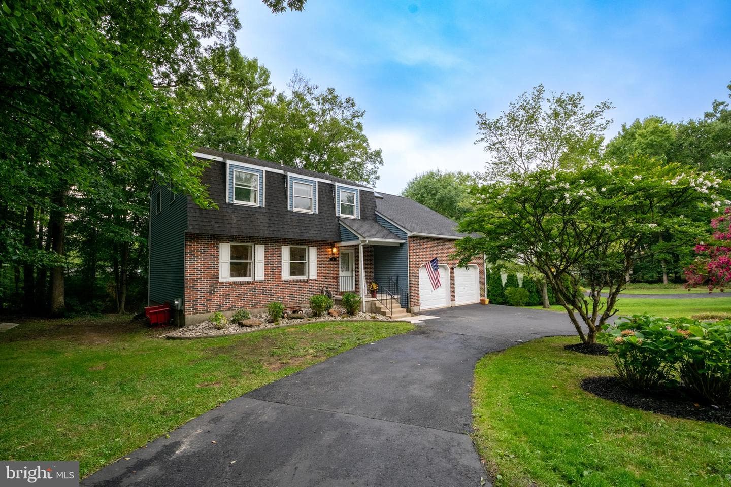 9 Colonial Circle photo 42