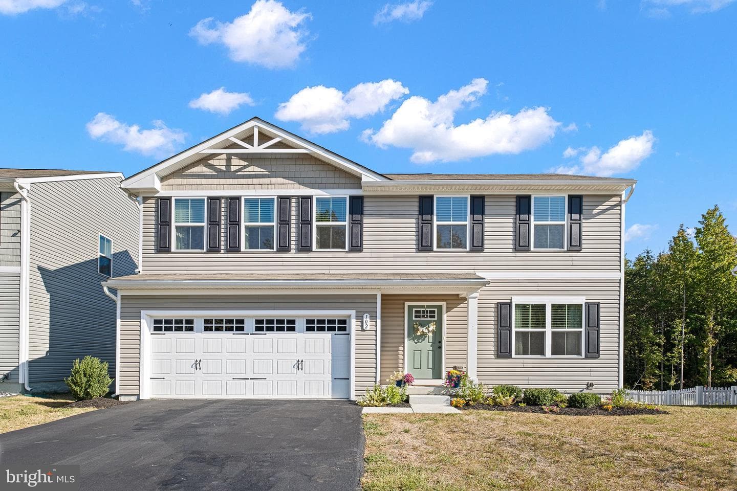 102 Goldspire Drive photo 1