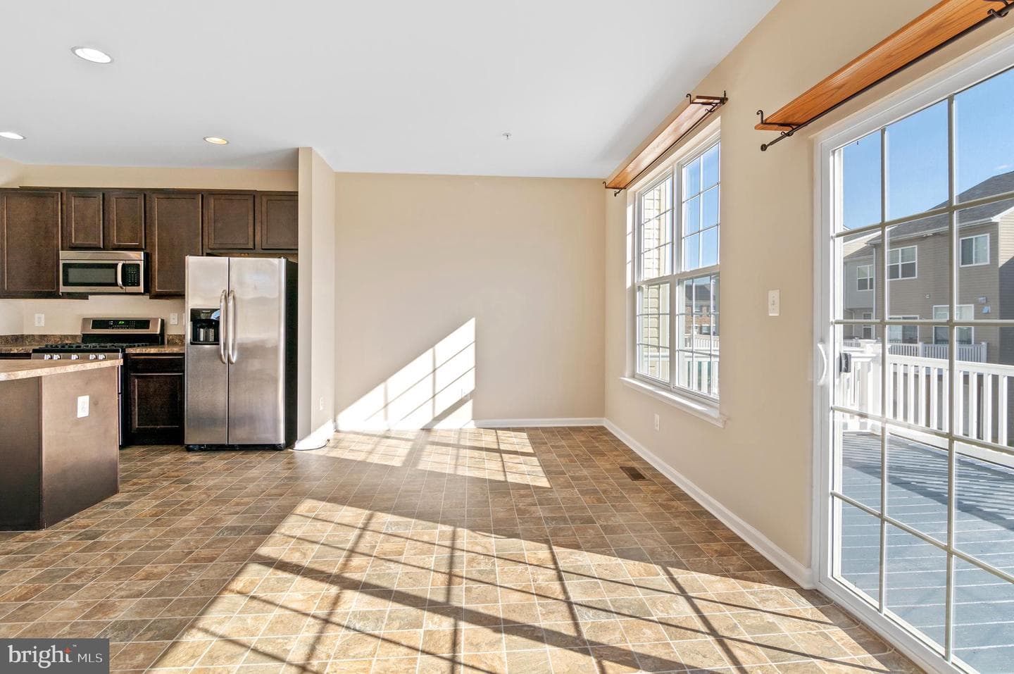 460 Claiborne Road photo 13
