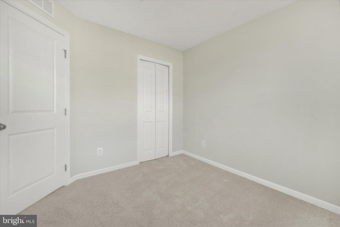 8 Karina Court photo 23