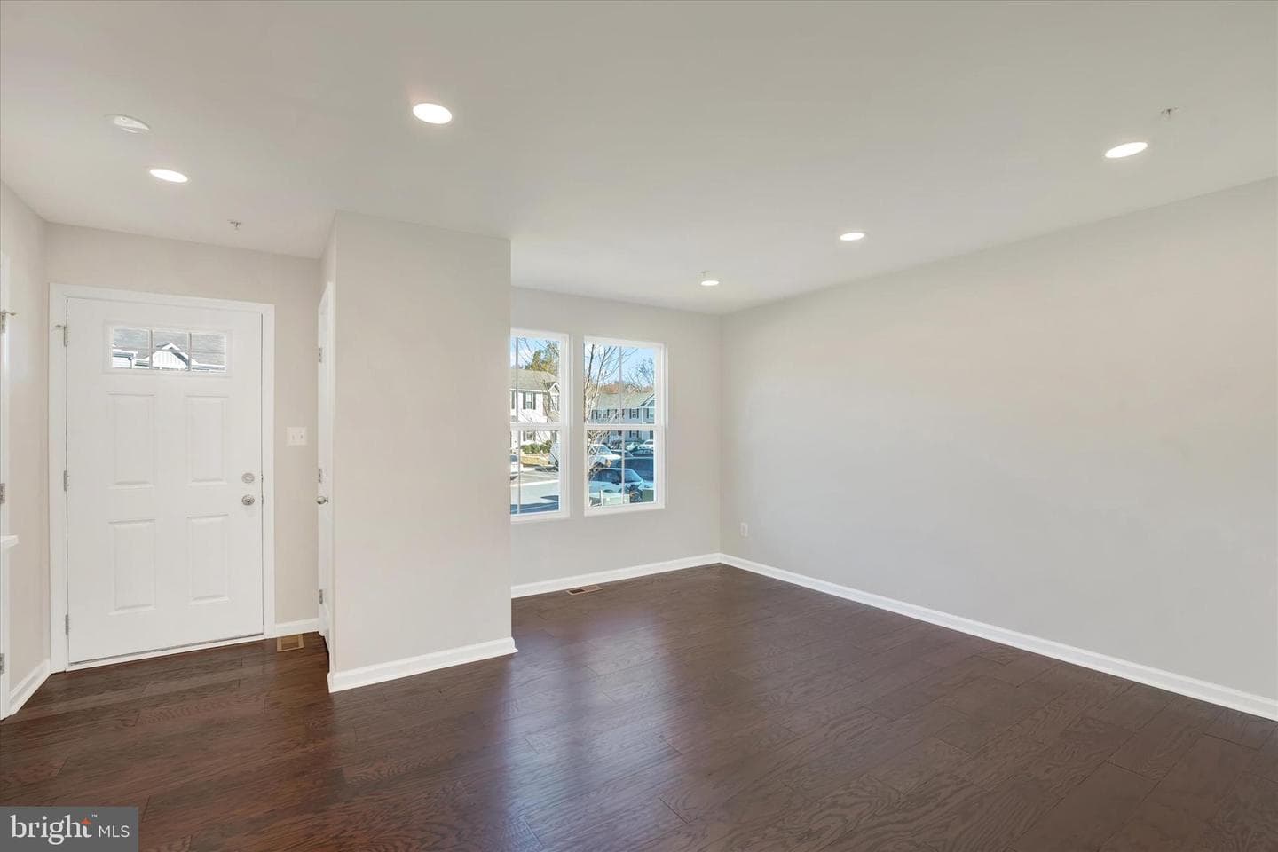 8 Karina Court photo 4