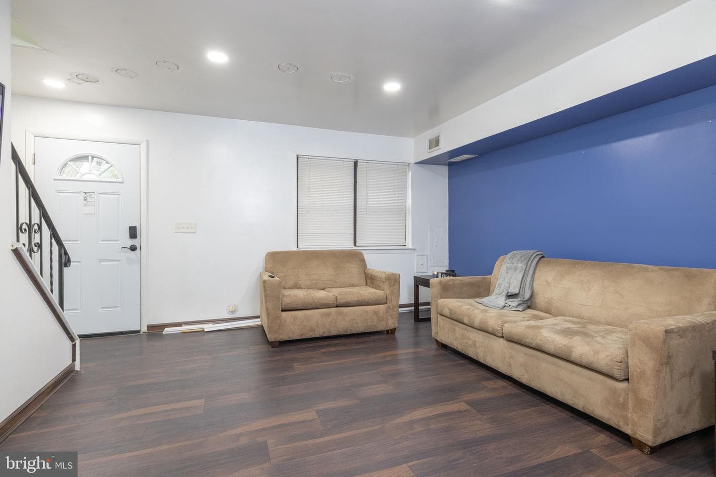 431 Willow Drive photo 3