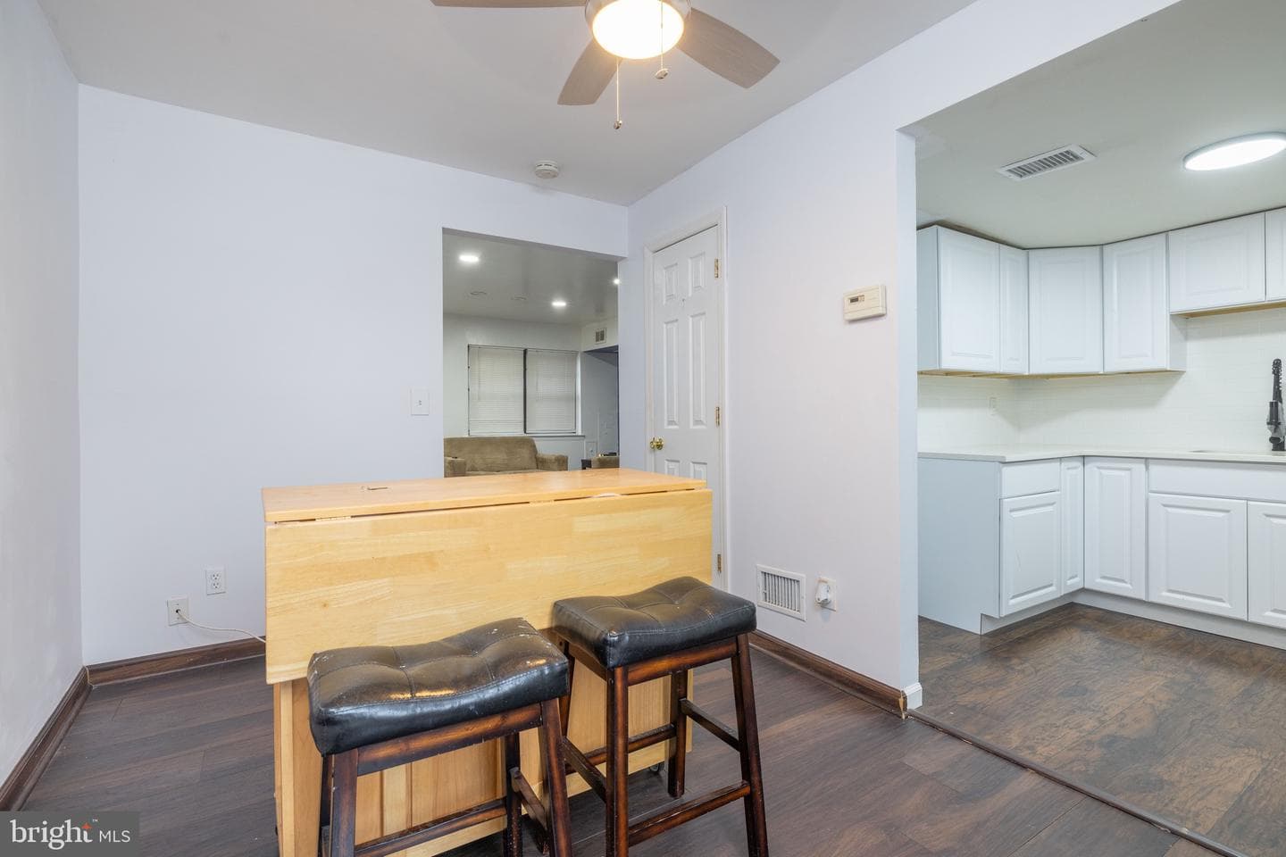431 Willow Drive photo 8