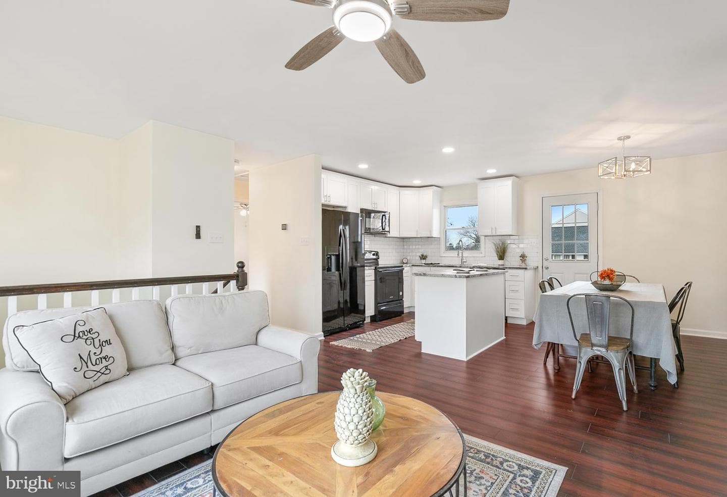 29 Lincoln Avenue photo 4