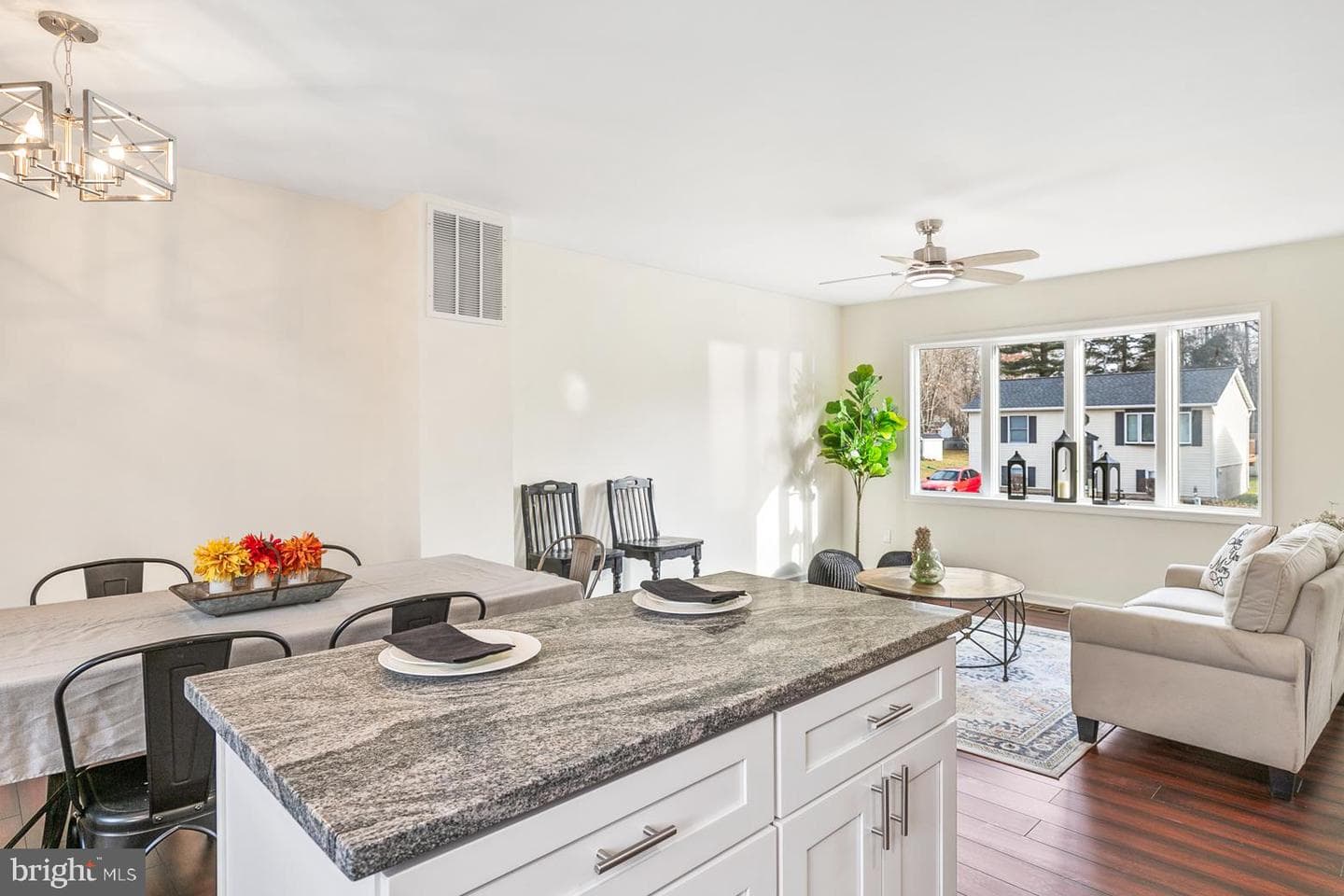 29 Lincoln Avenue photo 7