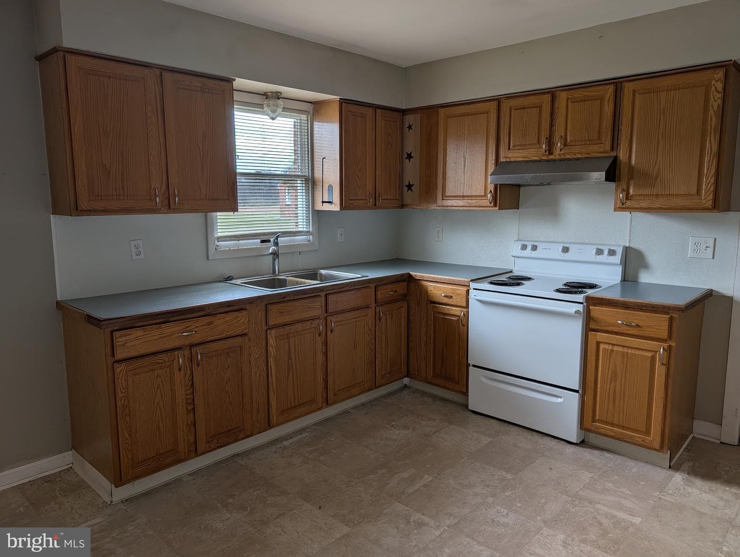 77 Mimosa Lane photo 31